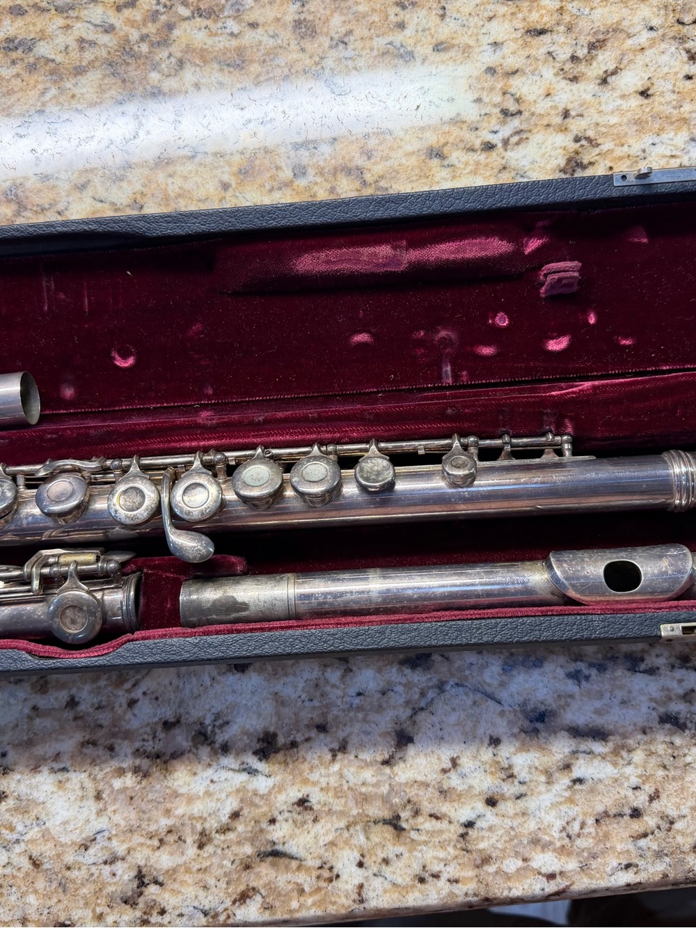 Vintage Roth Flute. Good Condition. Hardware Case.